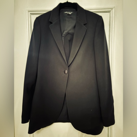 Theory single-button split-back blazer in black, size 4 - Picture 1 of 6